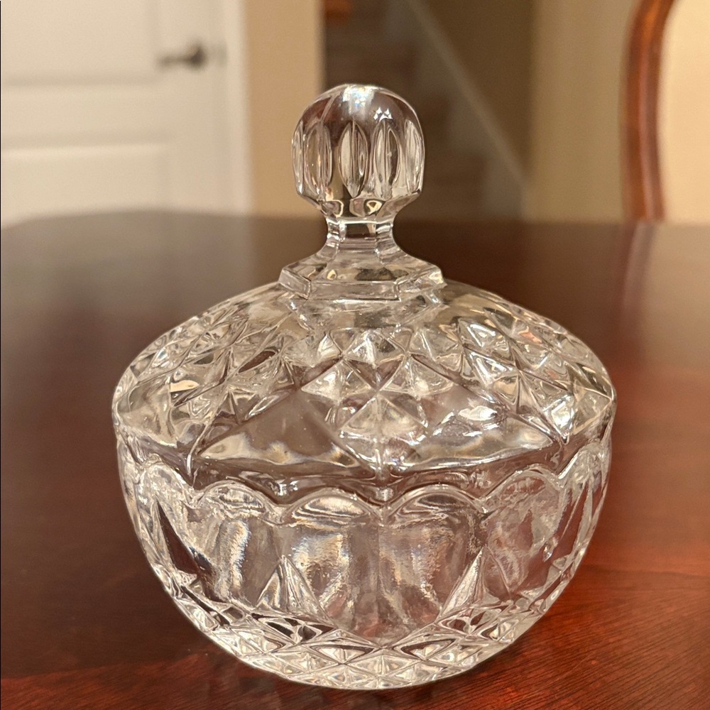 Vintage Elegant Crystal Glass Candy dish